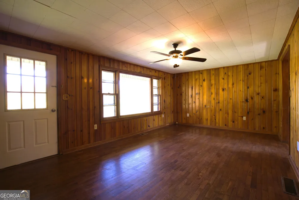 337 Dockery RD Dahlonega, GA 30533
