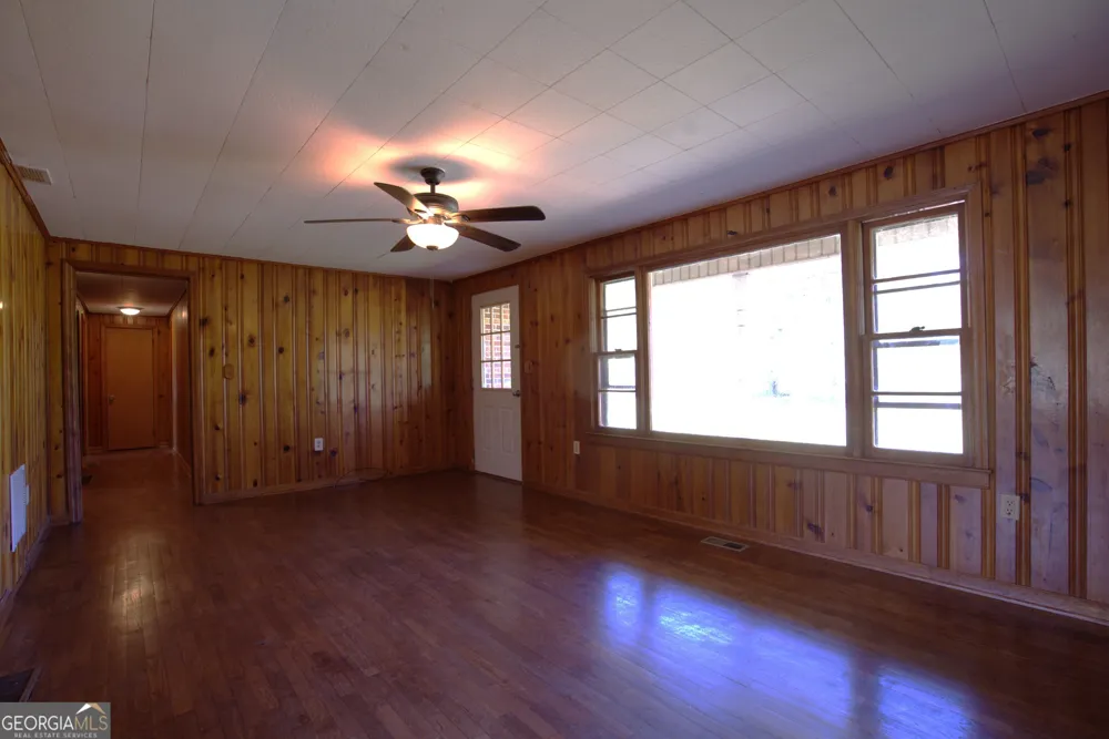 337 Dockery RD Dahlonega, GA 30533