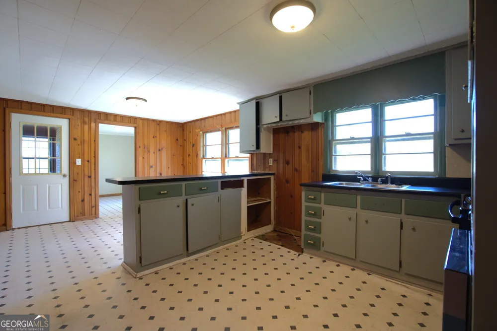 337 Dockery RD Dahlonega, GA 30533
