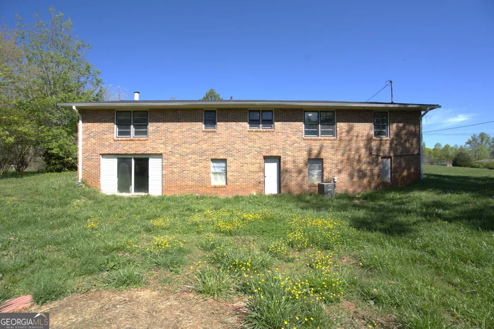 337 Dockery RD Dahlonega, GA 30533