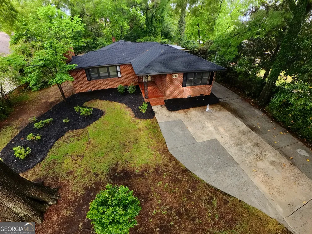 200 Everett SQ Fort Valley, GA 31030