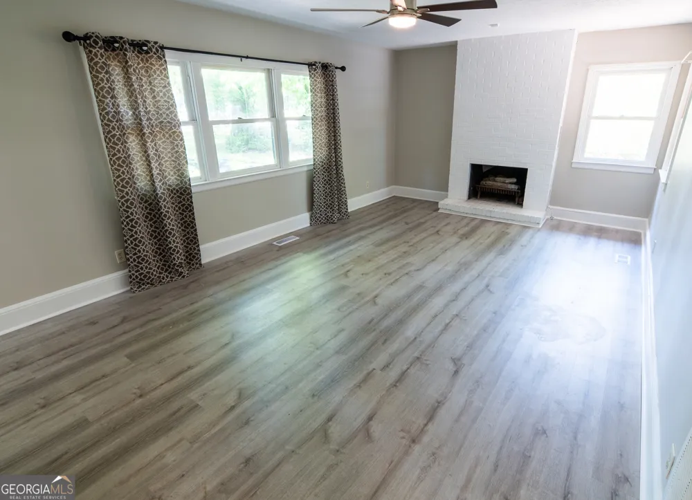 200 Everett SQ Fort Valley, GA 31030