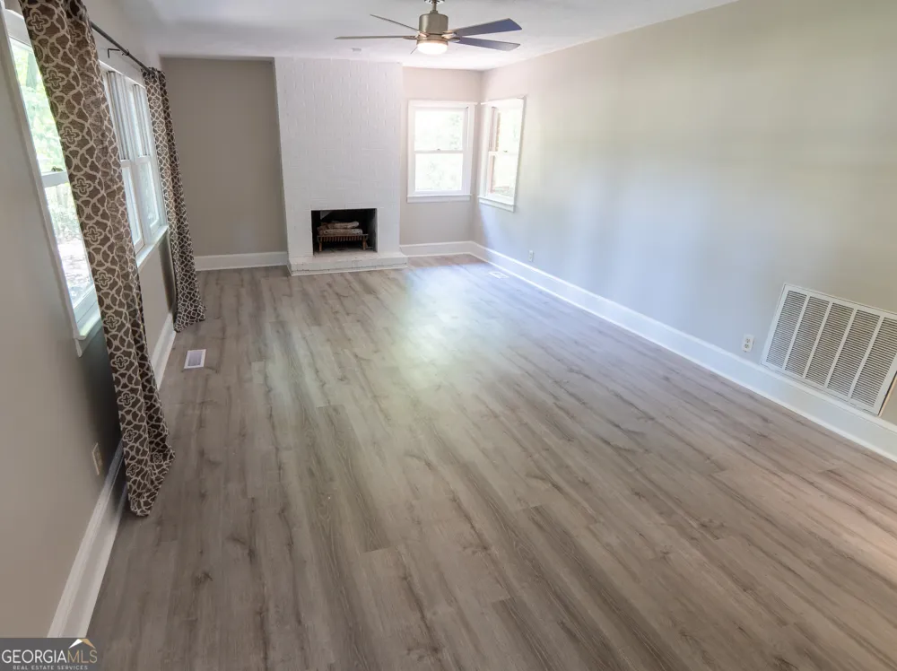 200 Everett SQ Fort Valley, GA 31030