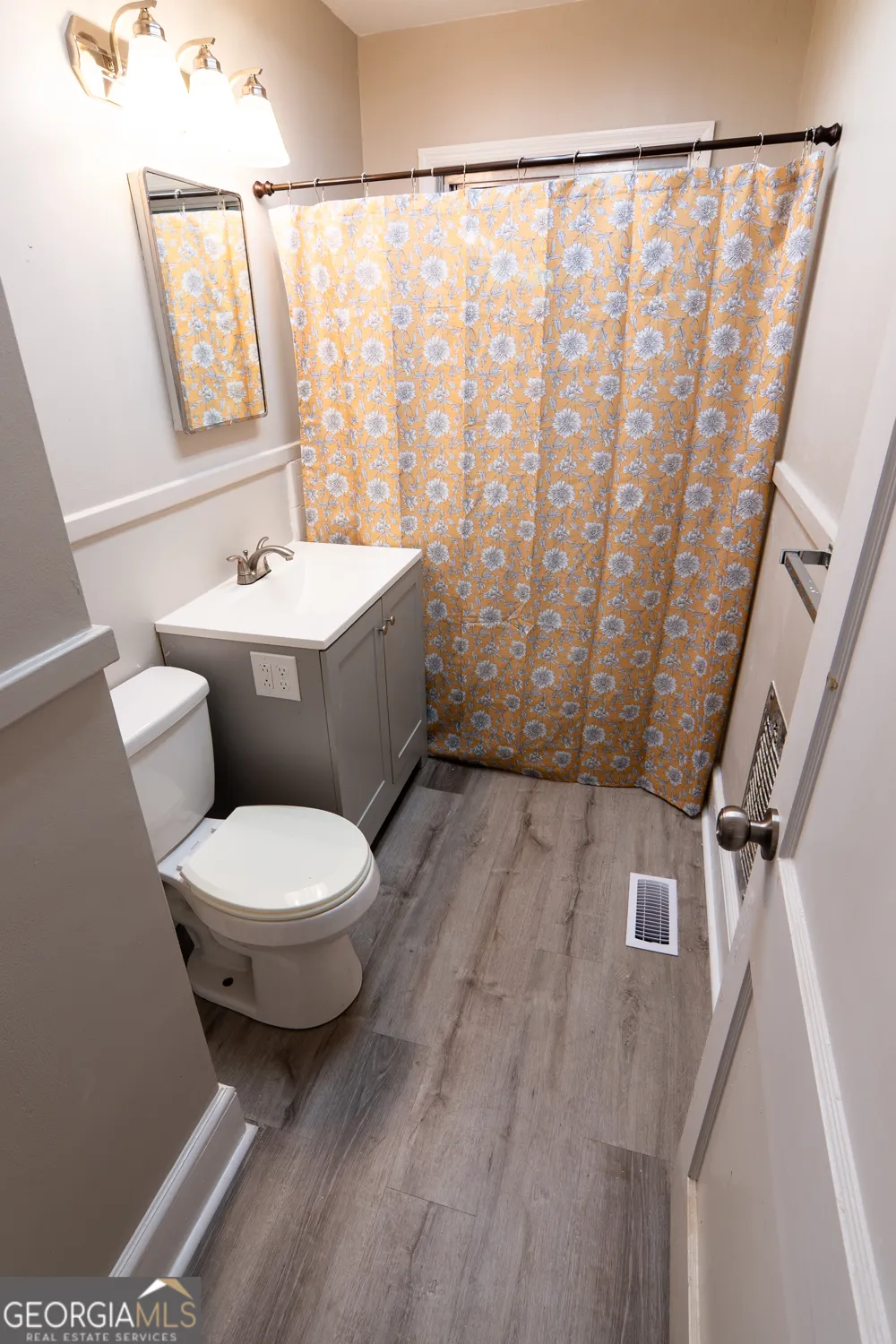 200 Everett SQ Fort Valley, GA 31030