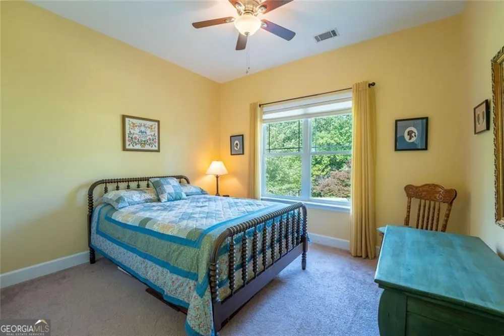 190 Towerview CIR Mount Airy, GA 30563