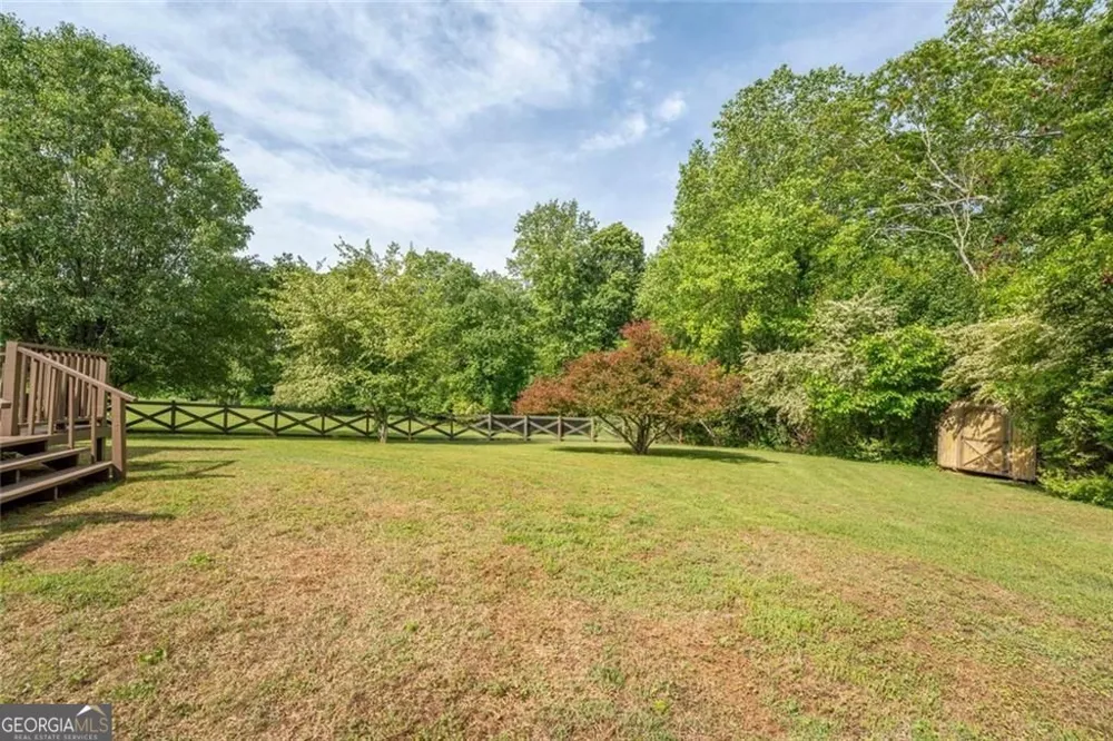 190 Towerview CIR Mount Airy, GA 30563