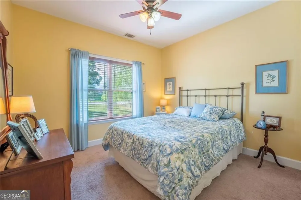 190 Towerview CIR Mount Airy, GA 30563