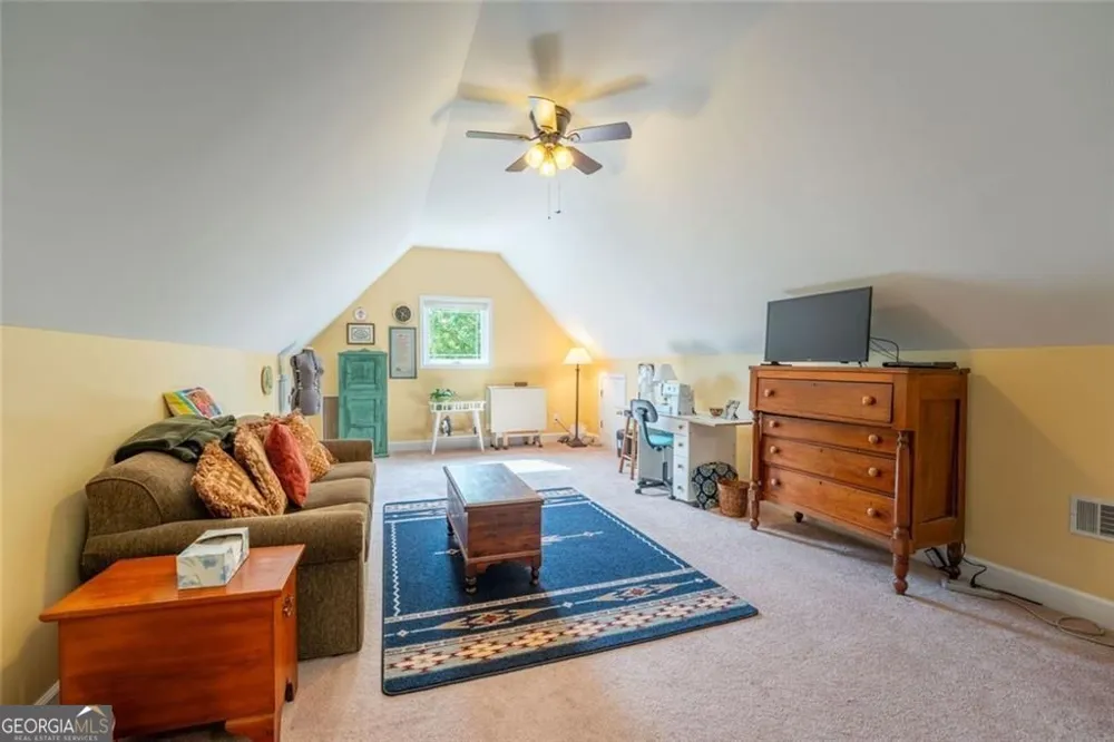 190 Towerview CIR Mount Airy, GA 30563