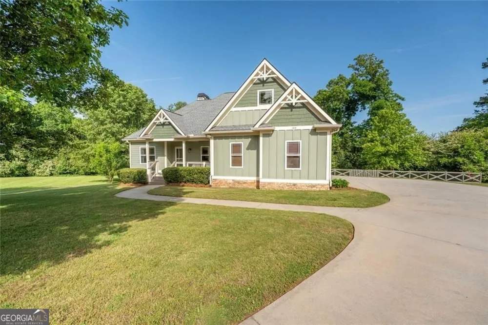190 Towerview CIR Mount Airy, GA 30563