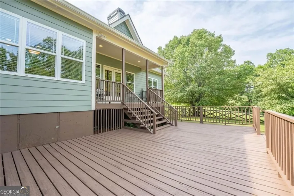 190 Towerview CIR Mount Airy, GA 30563