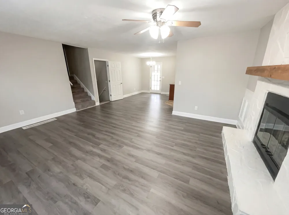 10 King DR Carrollton, GA 30116