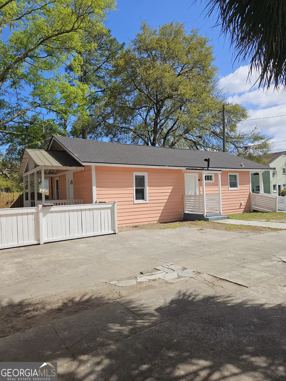 22 W 59th ST Savannah, GA 31405