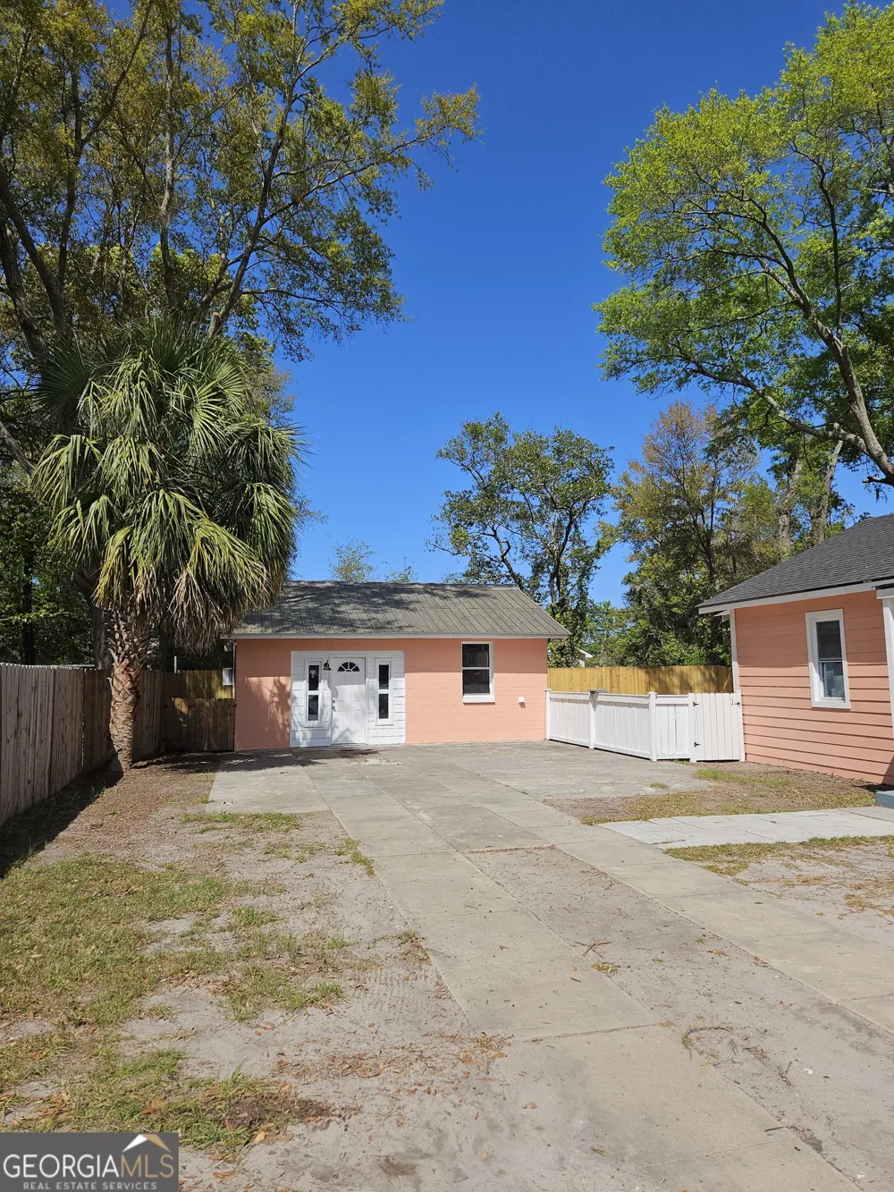 22 W 59th ST Savannah, GA 31405
