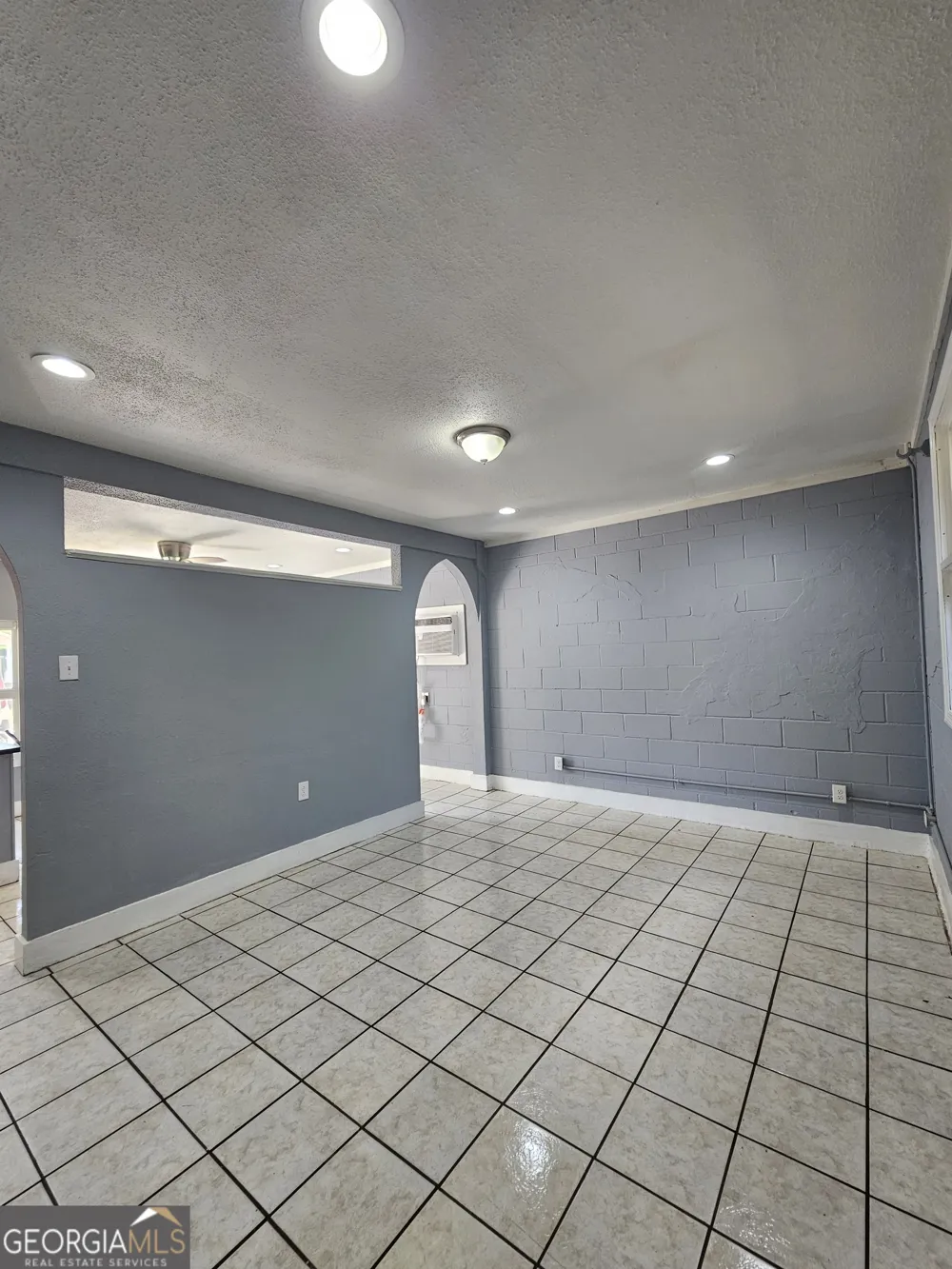 22 W 59th ST Savannah, GA 31405