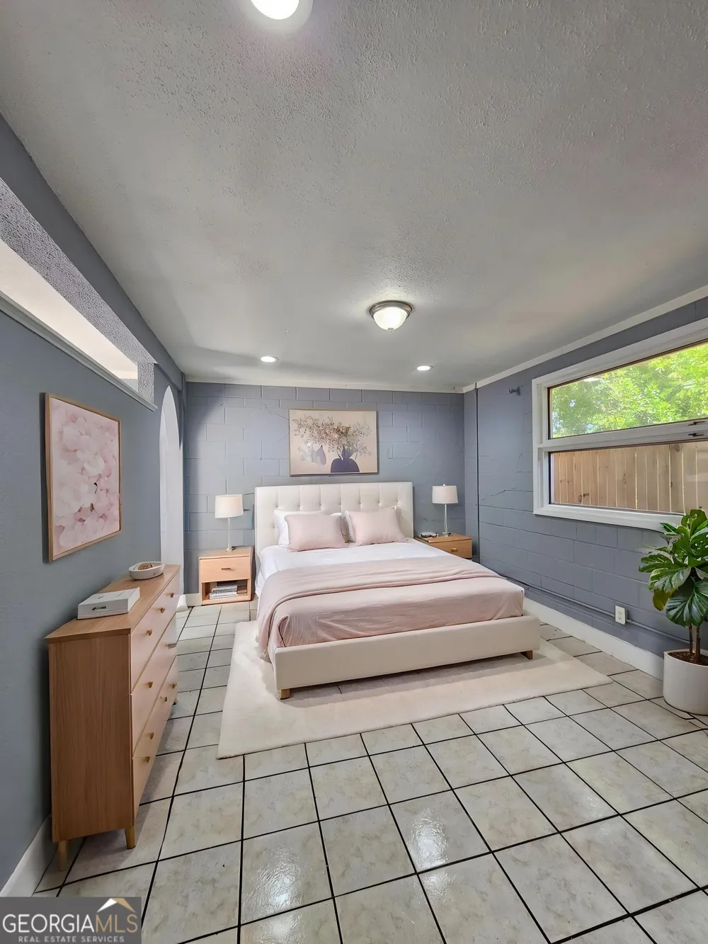 22 W 59th ST Savannah, GA 31405
