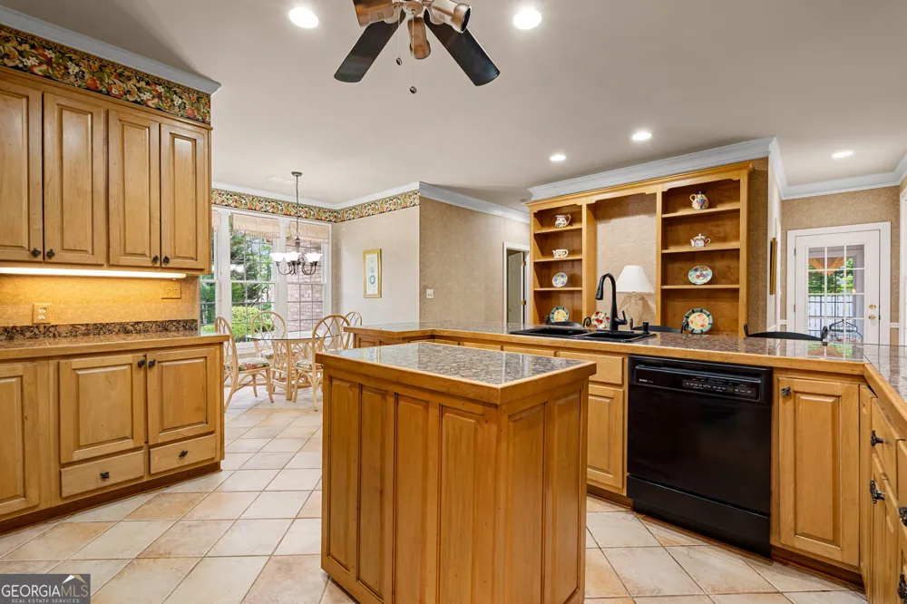 101 Ridgeview DR LaGrange, GA 30240