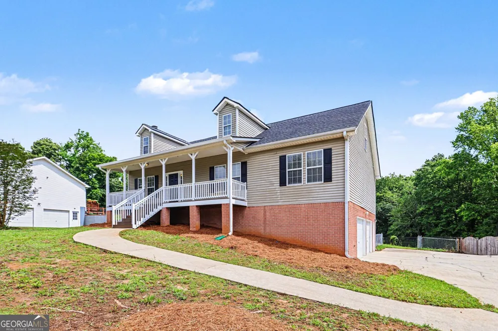 227 Starlyn DR Hiram, GA 30141