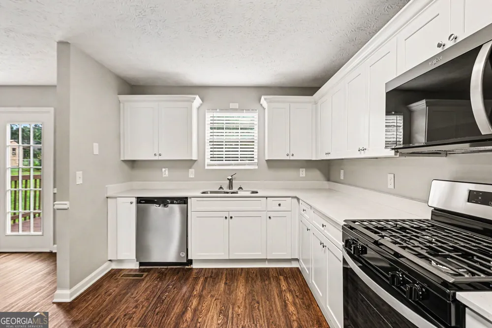 227 Starlyn DR Hiram, GA 30141