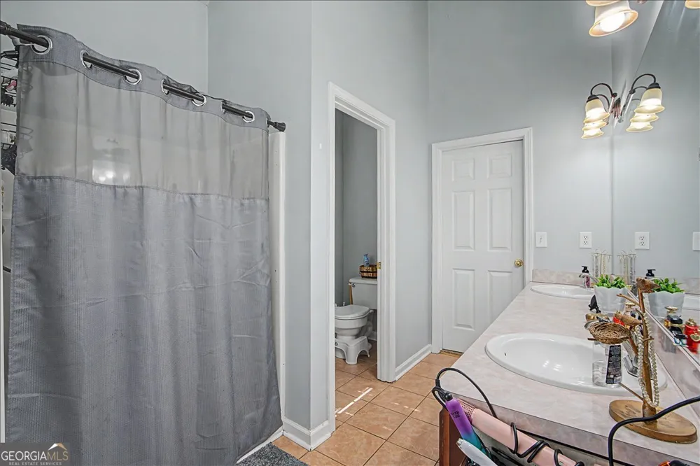 75 N Raburn RD Bremen, GA 30110