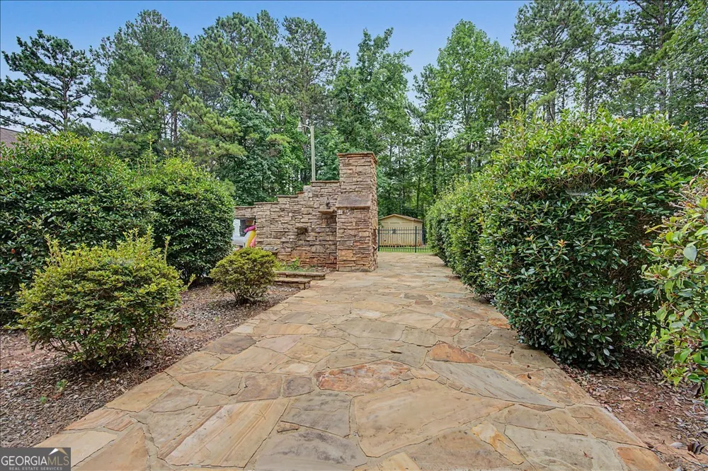 75 N Raburn RD Bremen, GA 30110