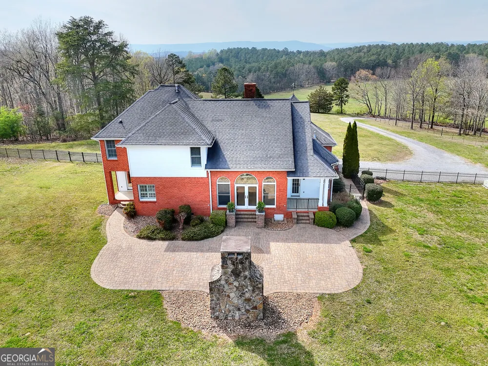 139 Harris LN LaFayette, GA 30728