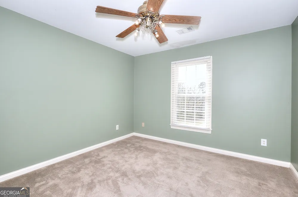 139 Harris LN LaFayette, GA 30728