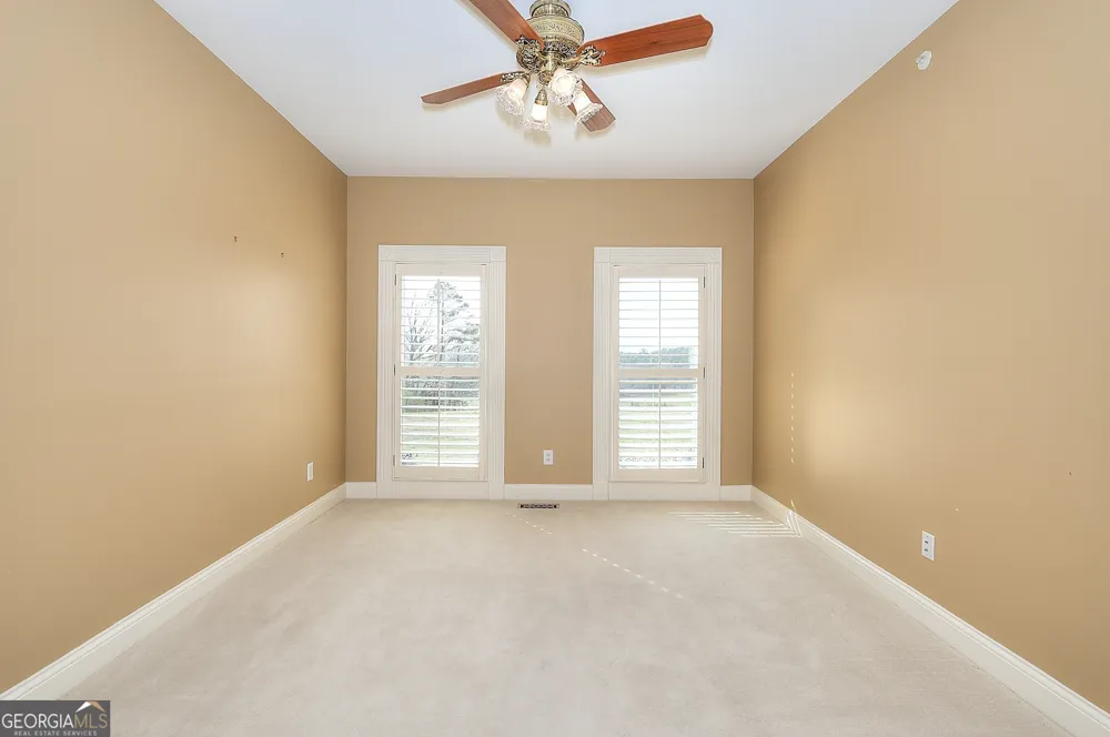 139 Harris LN LaFayette, GA 30728