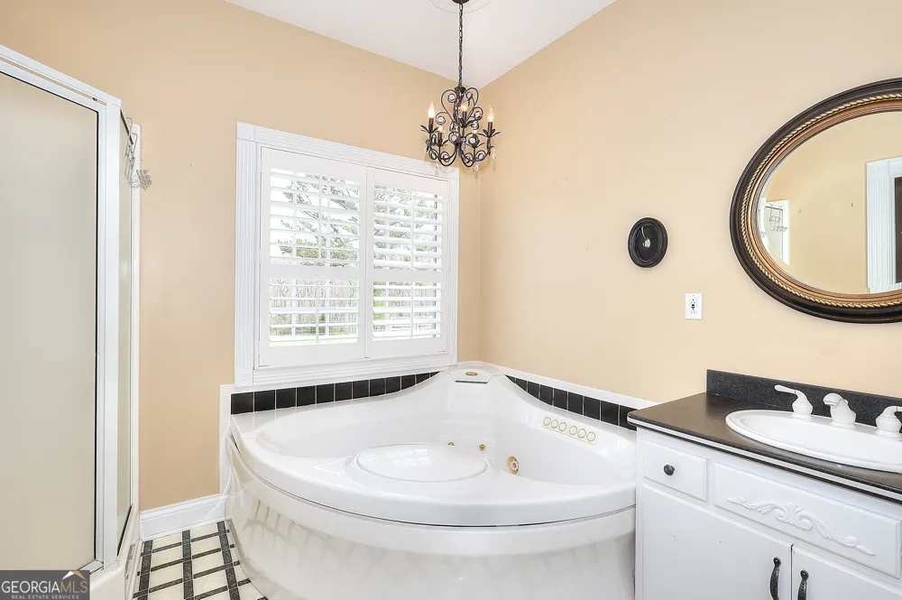 139 Harris LN LaFayette, GA 30728