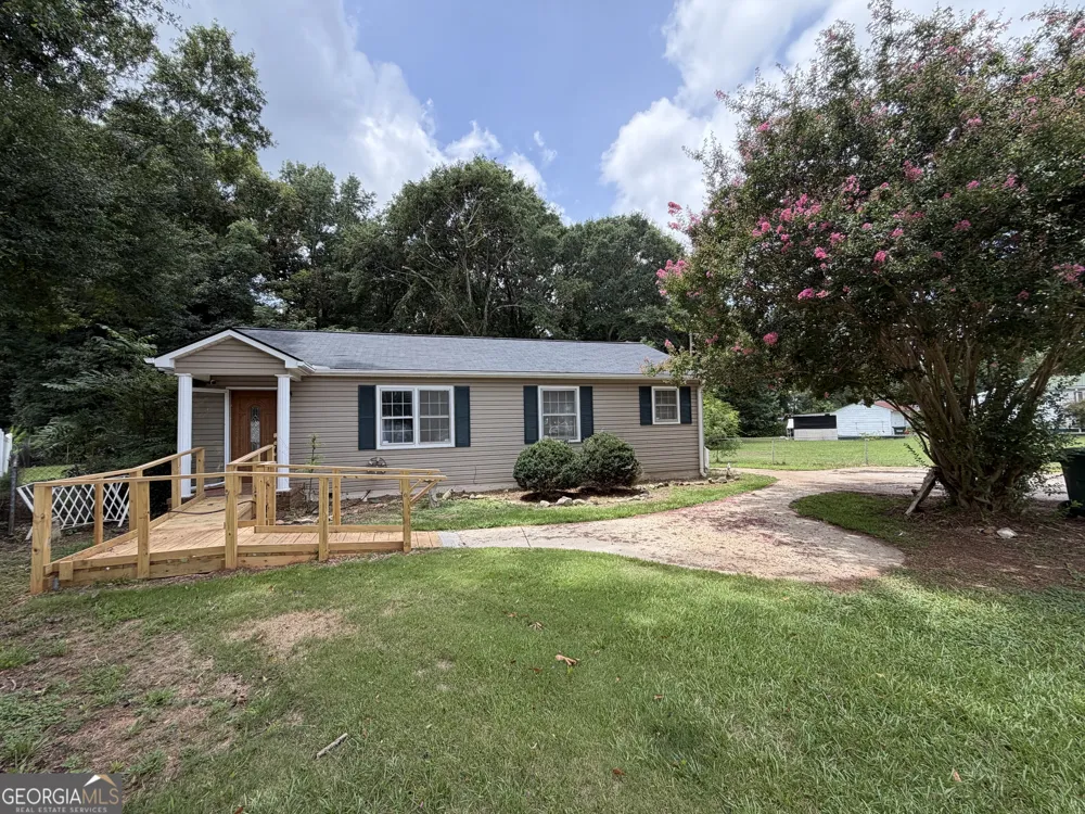 230 Glendale DR Hartwell, GA 30643