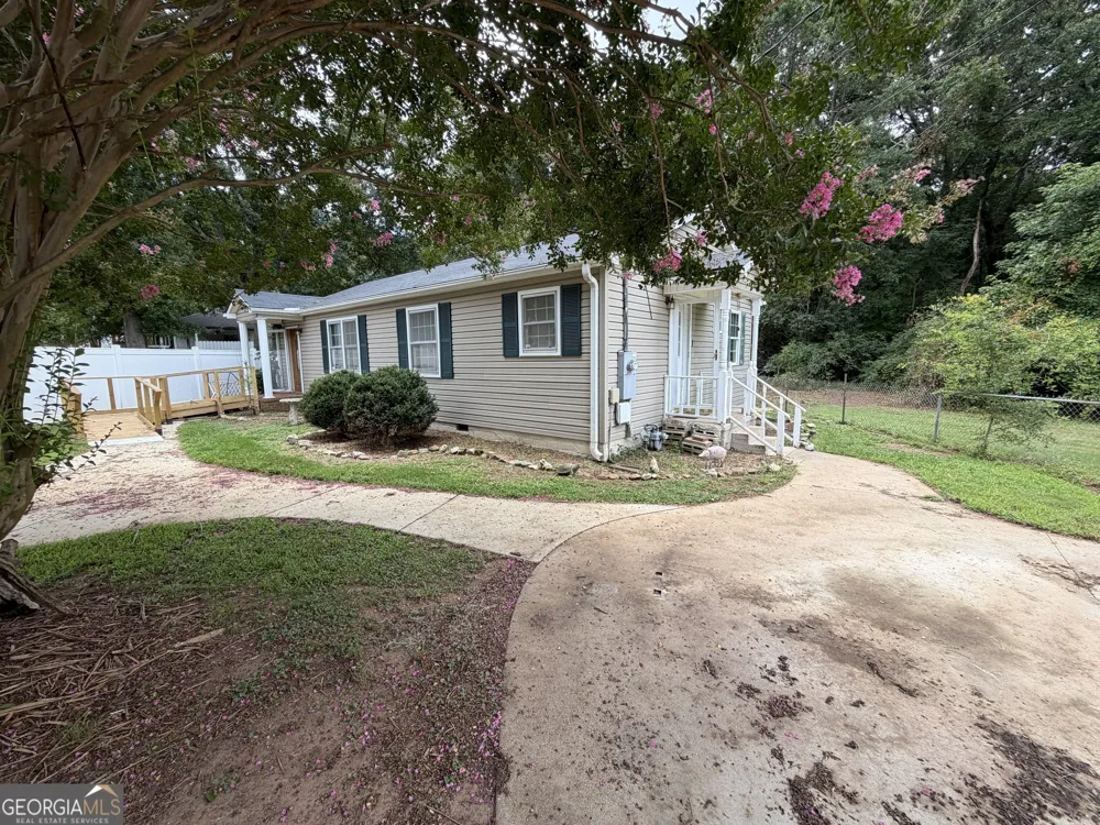 230 Glendale DR Hartwell, GA 30643