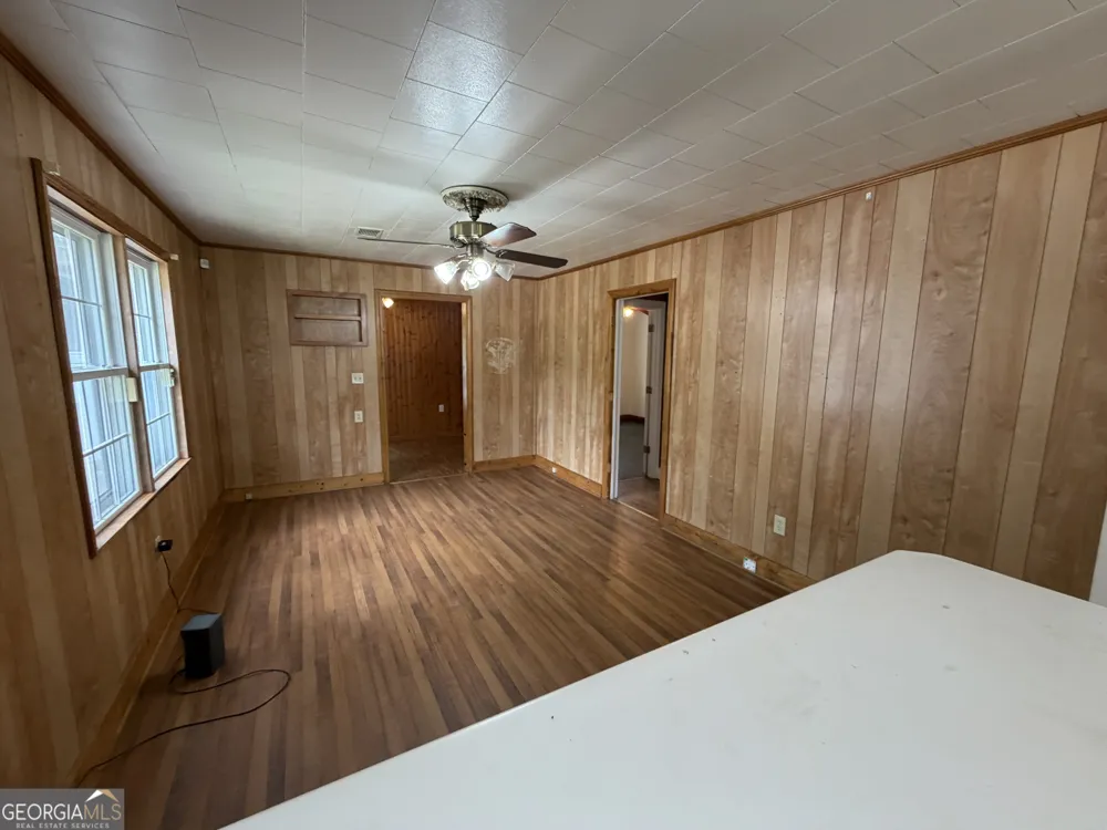 230 Glendale DR Hartwell, GA 30643