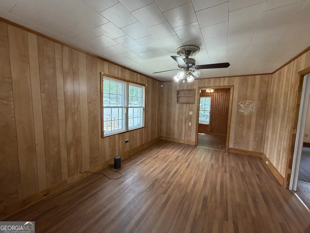 230 Glendale DR Hartwell, GA 30643