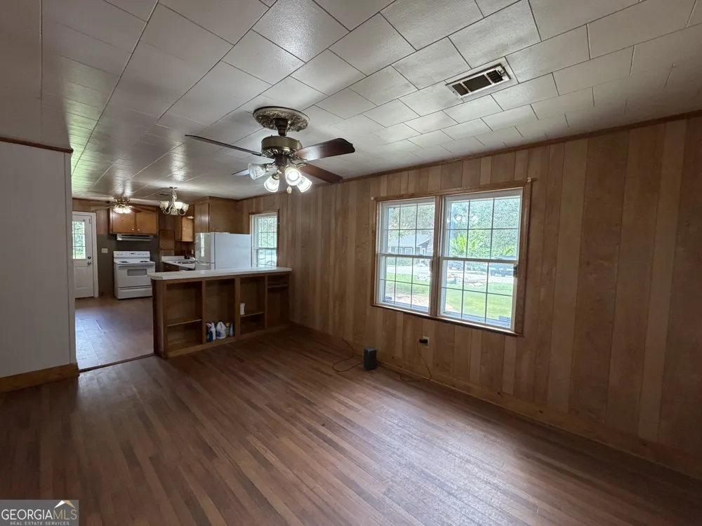 230 Glendale DR Hartwell, GA 30643
