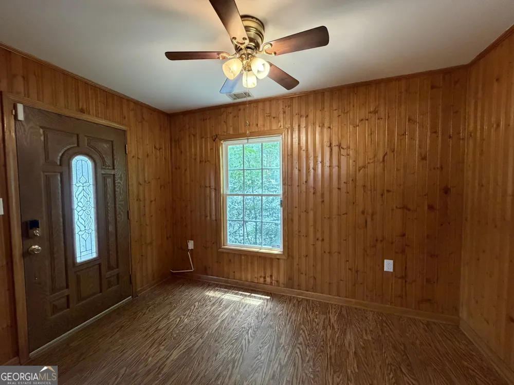 230 Glendale DR Hartwell, GA 30643
