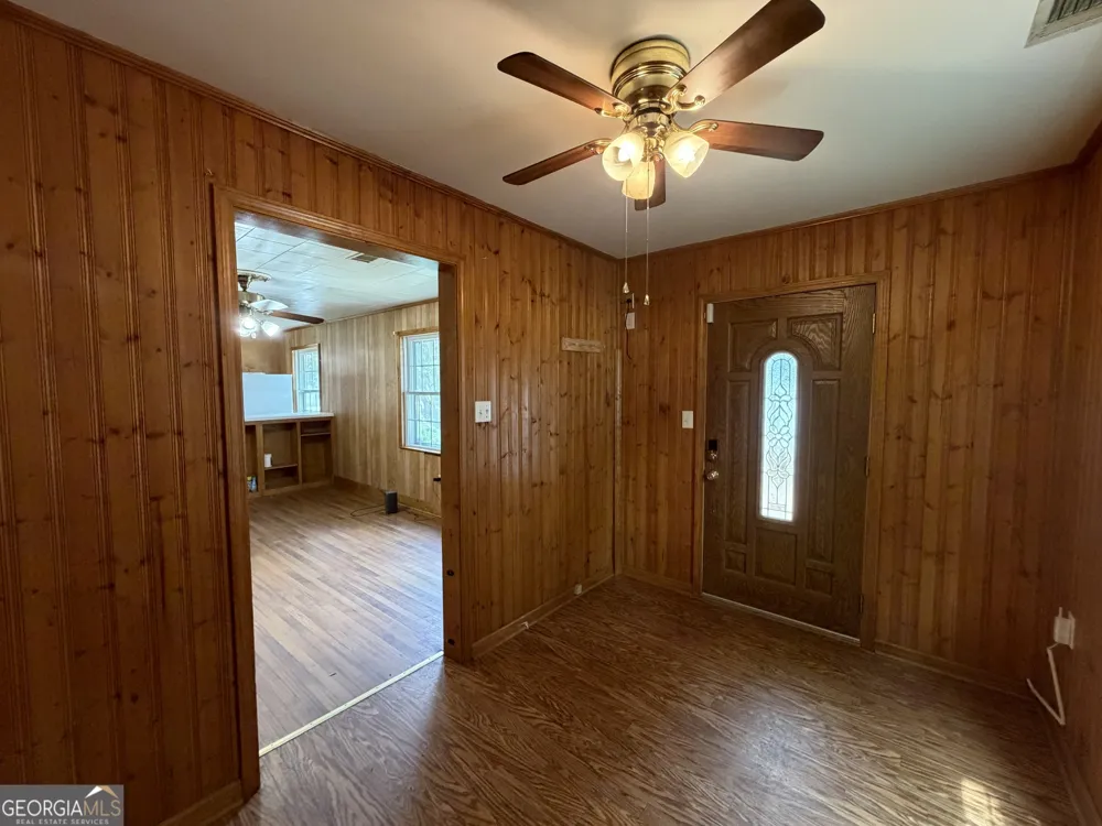 230 Glendale DR Hartwell, GA 30643