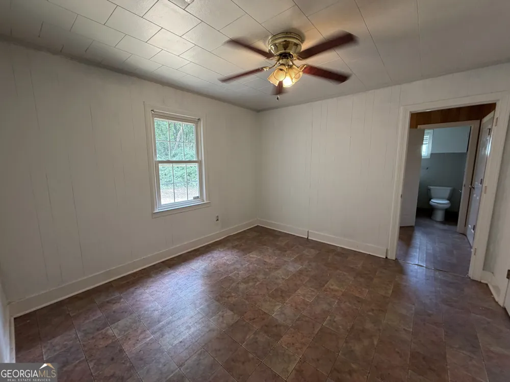 230 Glendale DR Hartwell, GA 30643