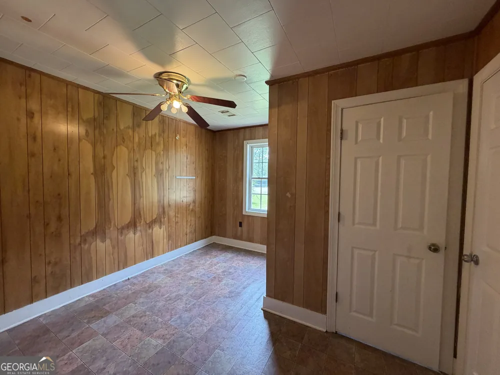 230 Glendale DR Hartwell, GA 30643