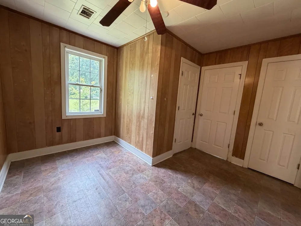 230 Glendale DR Hartwell, GA 30643