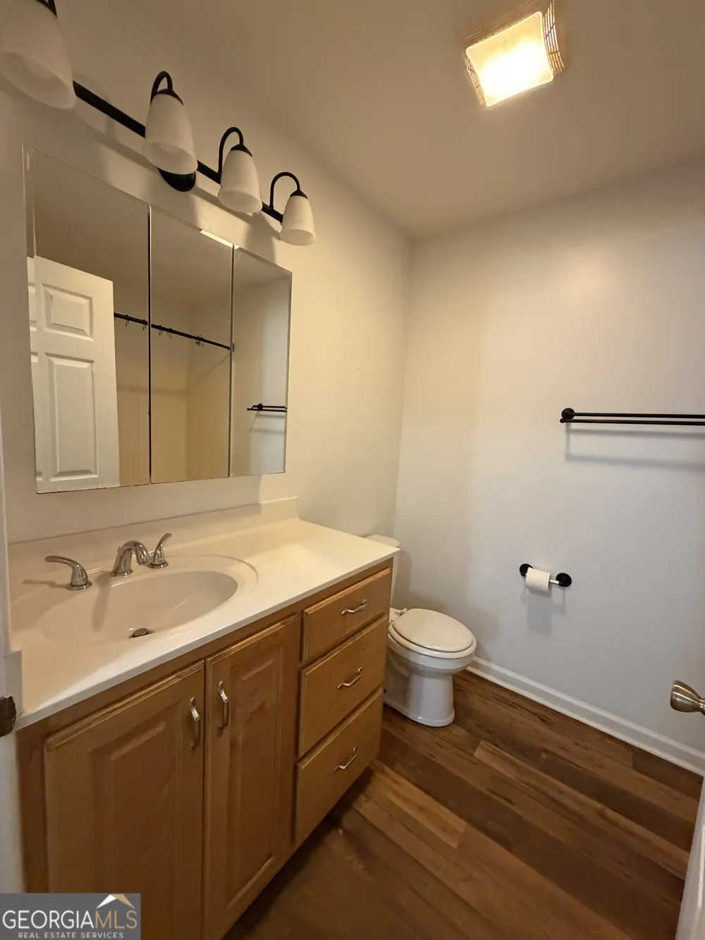 230 Glendale DR Hartwell, GA 30643