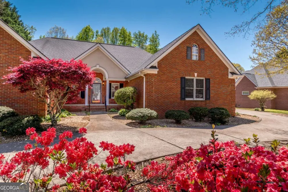 6628 Windvane PT Clermont, GA 30527