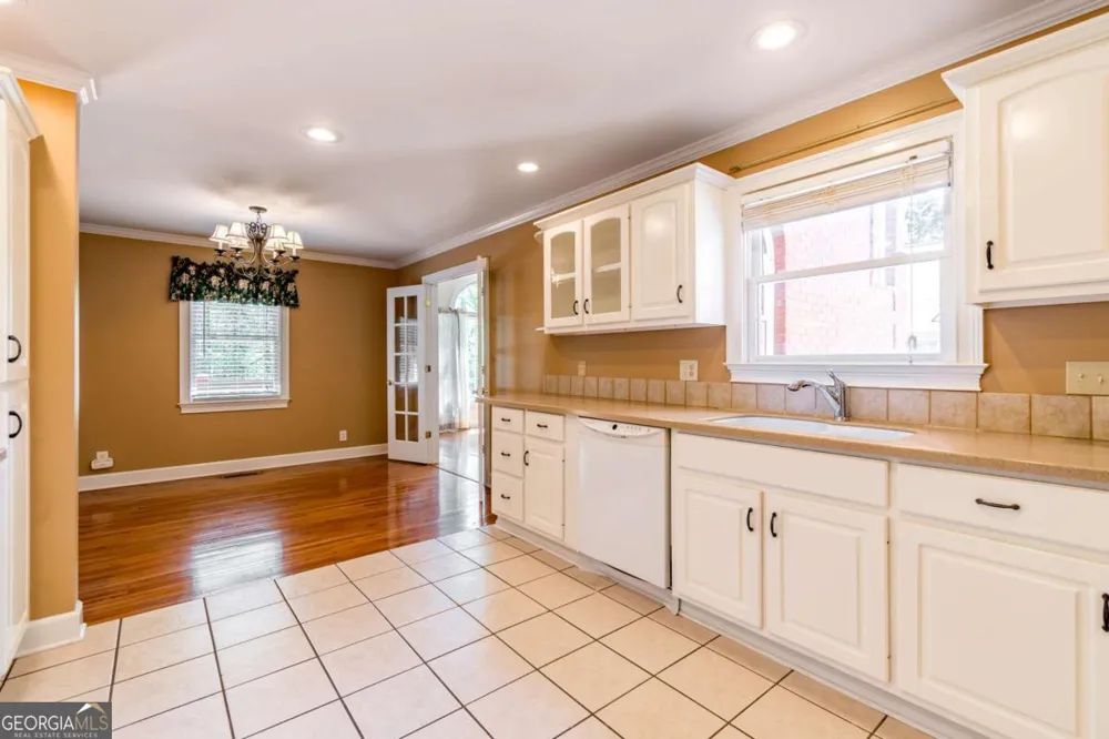 6628 Windvane PT Clermont, GA 30527