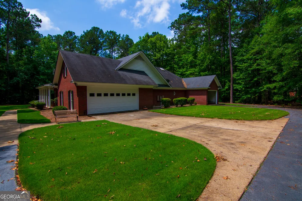 890 Piedmont Lake RD Pine Mountain, GA 31822
