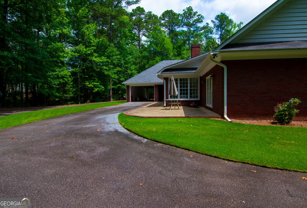 890 Piedmont Lake RD Pine Mountain, GA 31822