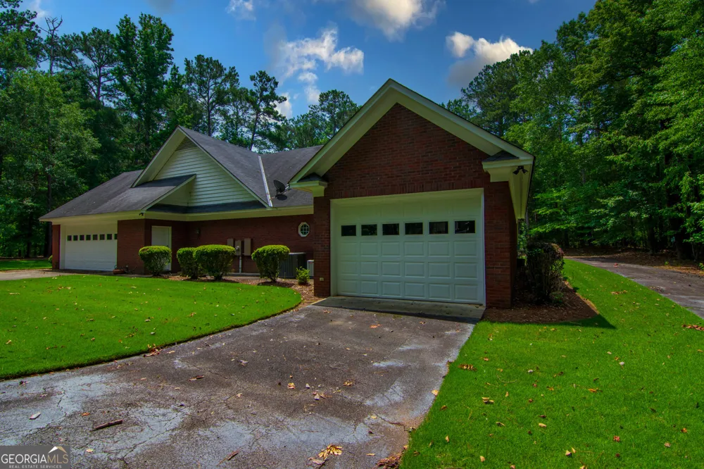 890 Piedmont Lake RD Pine Mountain, GA 31822