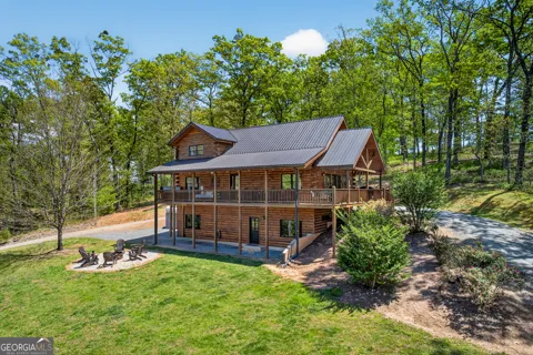 385 Shields RD