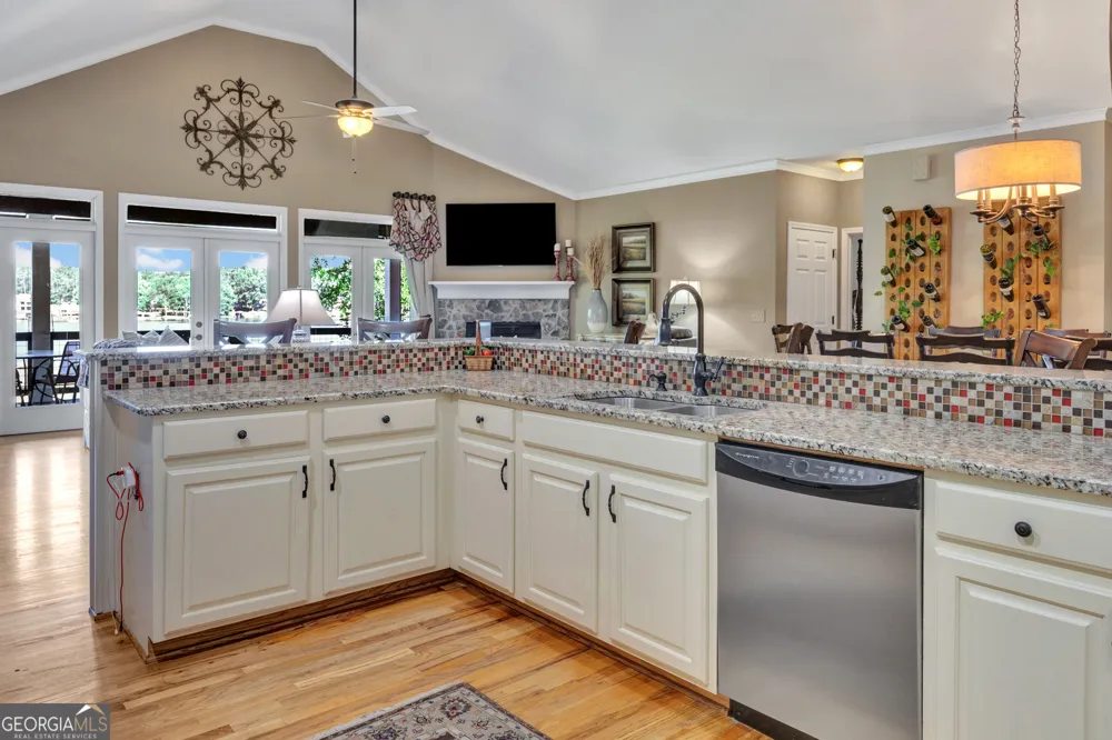 167 N Steel Bridge RD Eatonton, GA 31024