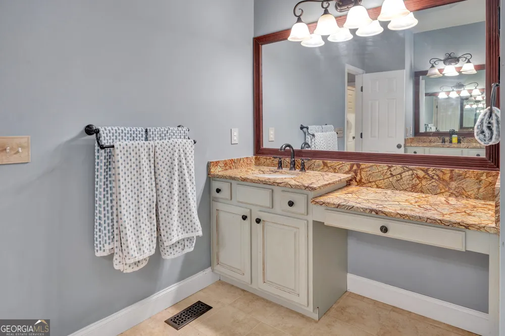 167 N Steel Bridge RD Eatonton, GA 31024