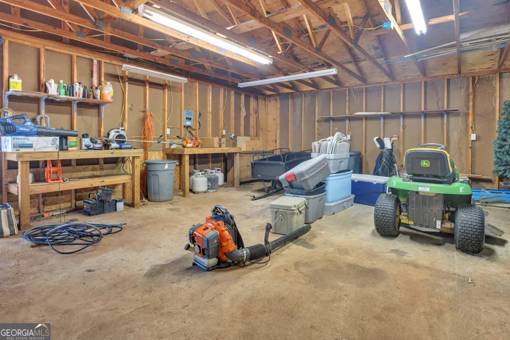 167 N Steel Bridge RD Eatonton, GA 31024