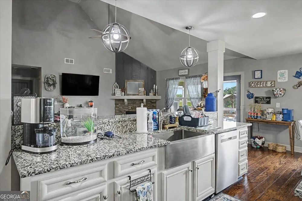 5105 E Highway 166 Carrollton, GA 30116