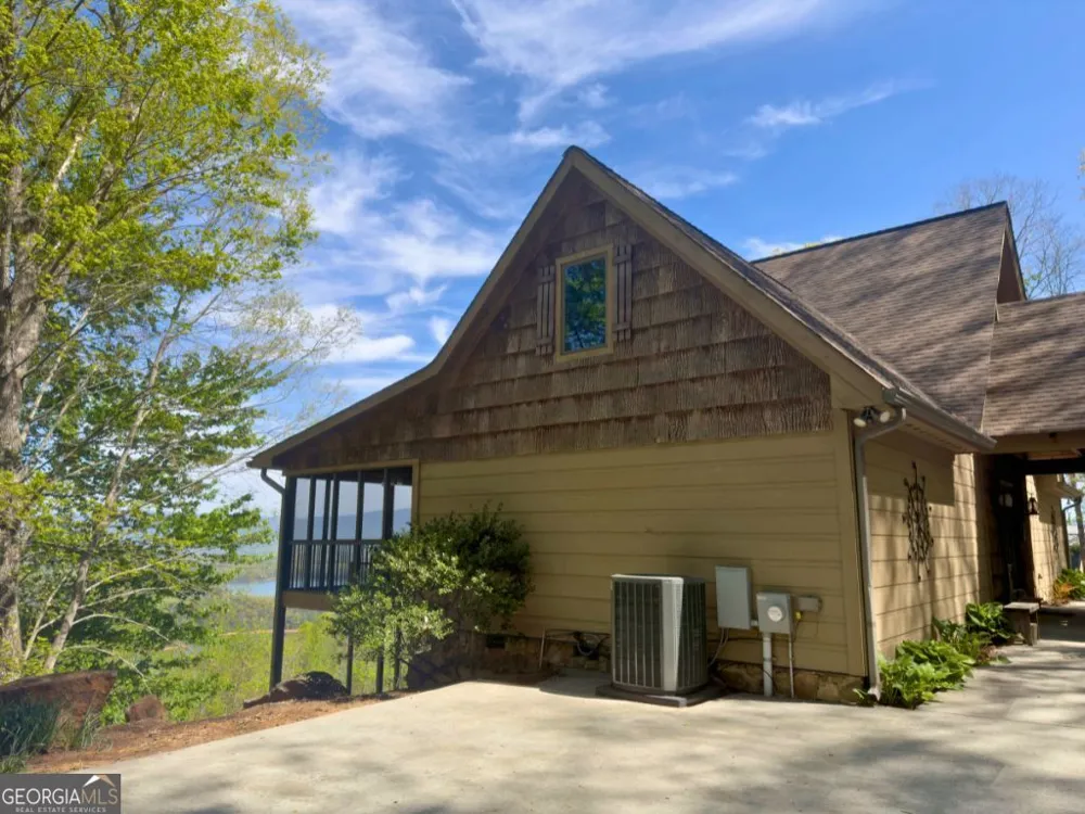 928 Kirkland DR Hiawassee, GA 30546